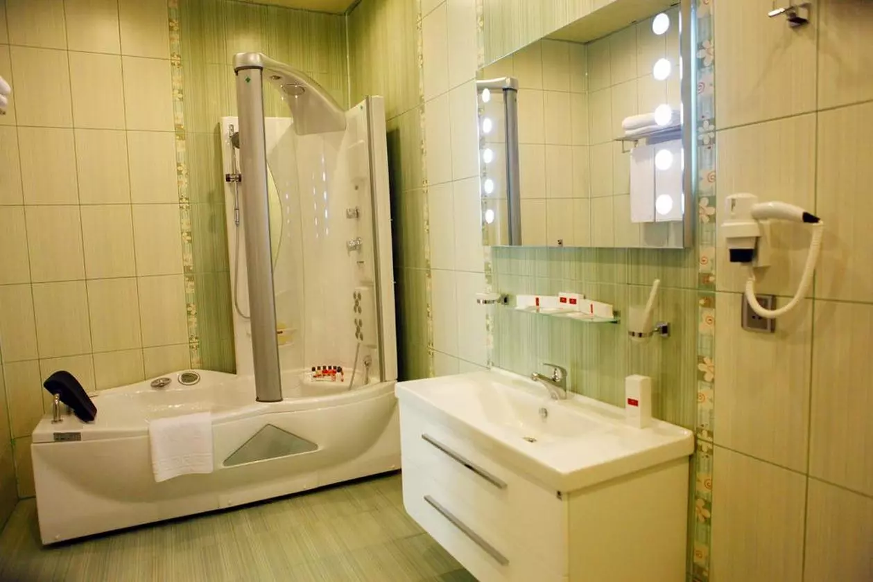 MODERN_SHABAVIZ (9).jpg